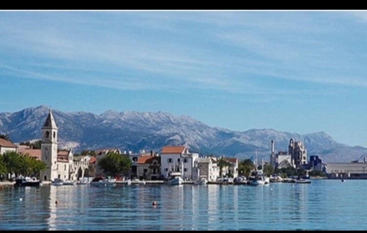 KaštelaApartman Milaアパートメント エクステリア 写真