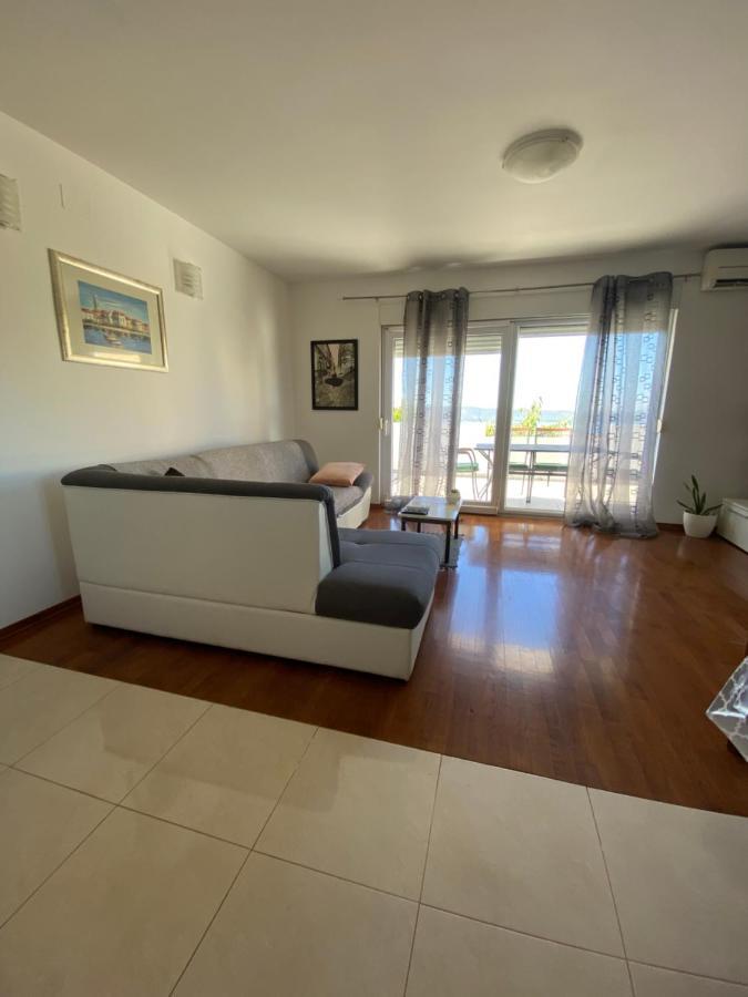 KaštelaApartman Milaアパートメント エクステリア 写真