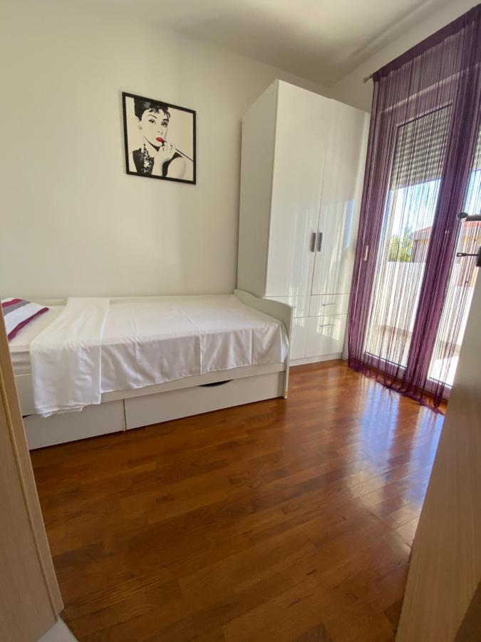 KaštelaApartman Milaアパートメント エクステリア 写真