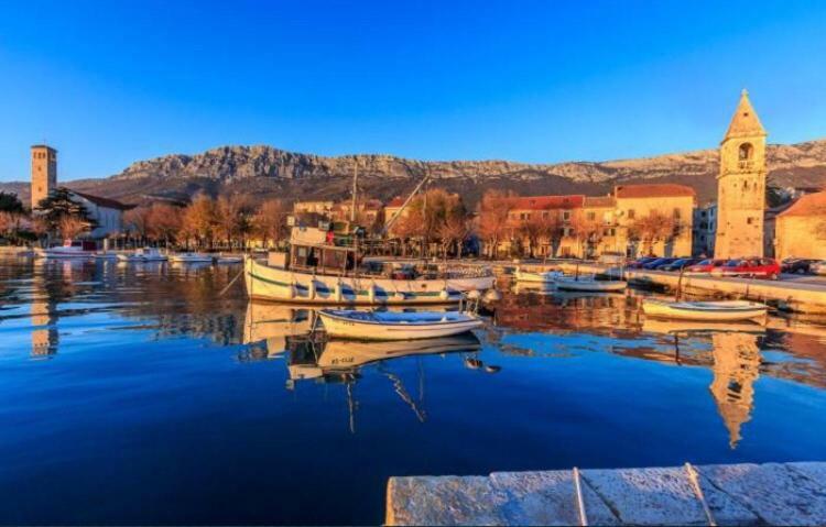 KaštelaApartman Milaアパートメント エクステリア 写真