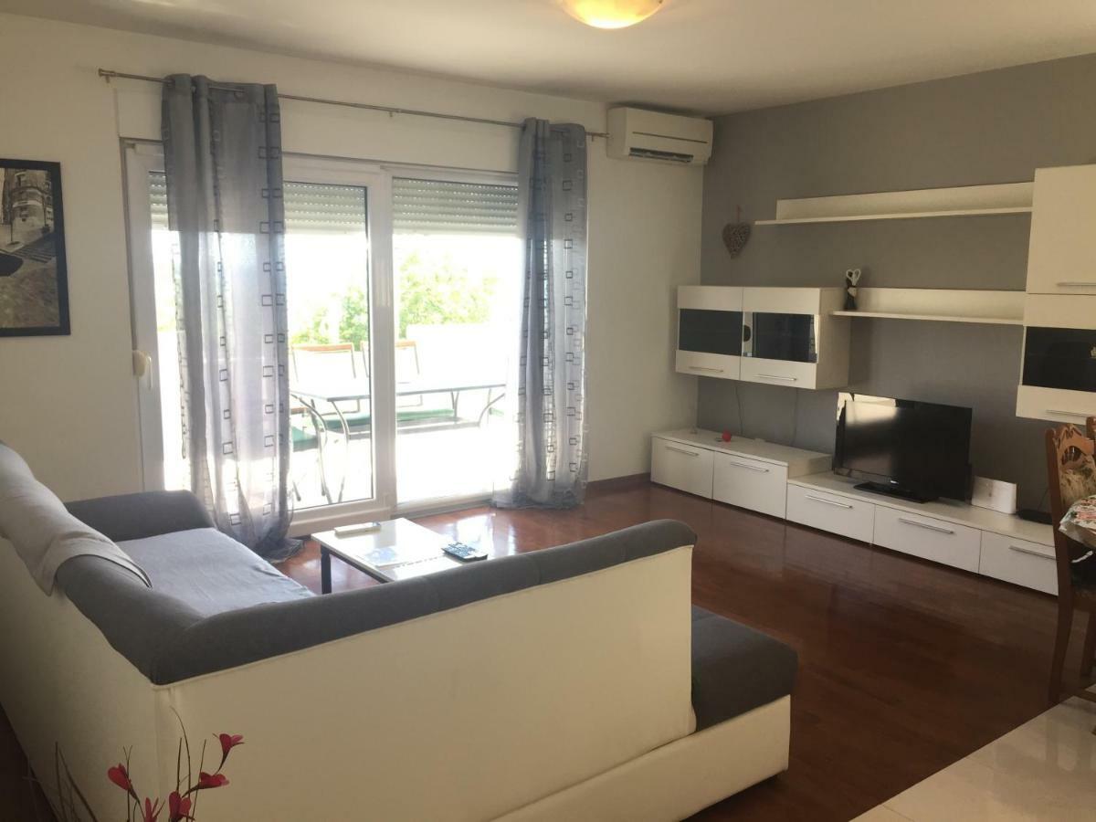 KaštelaApartman Milaアパートメント エクステリア 写真